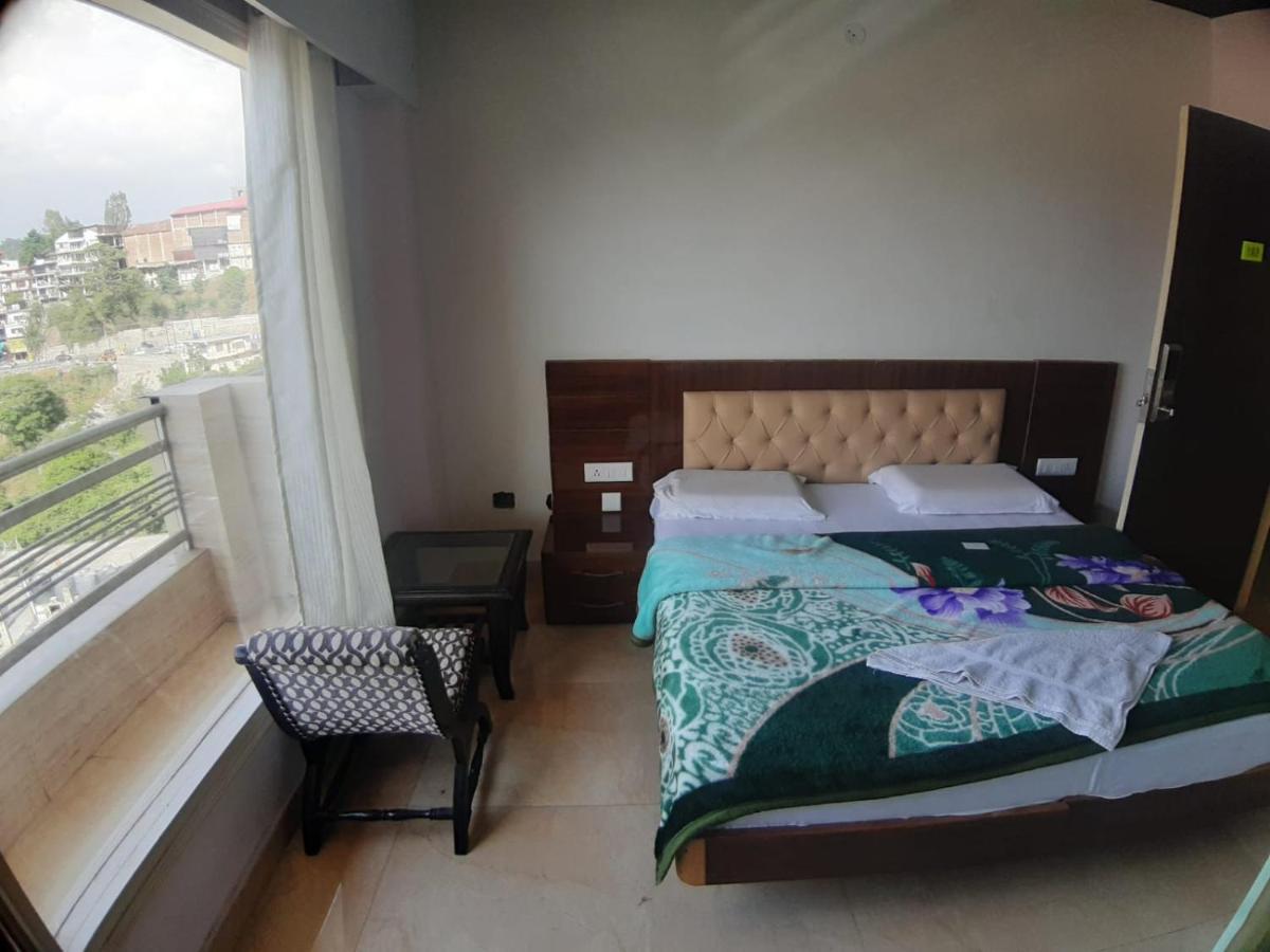Destiny Hotel Solan Exteriér fotografie